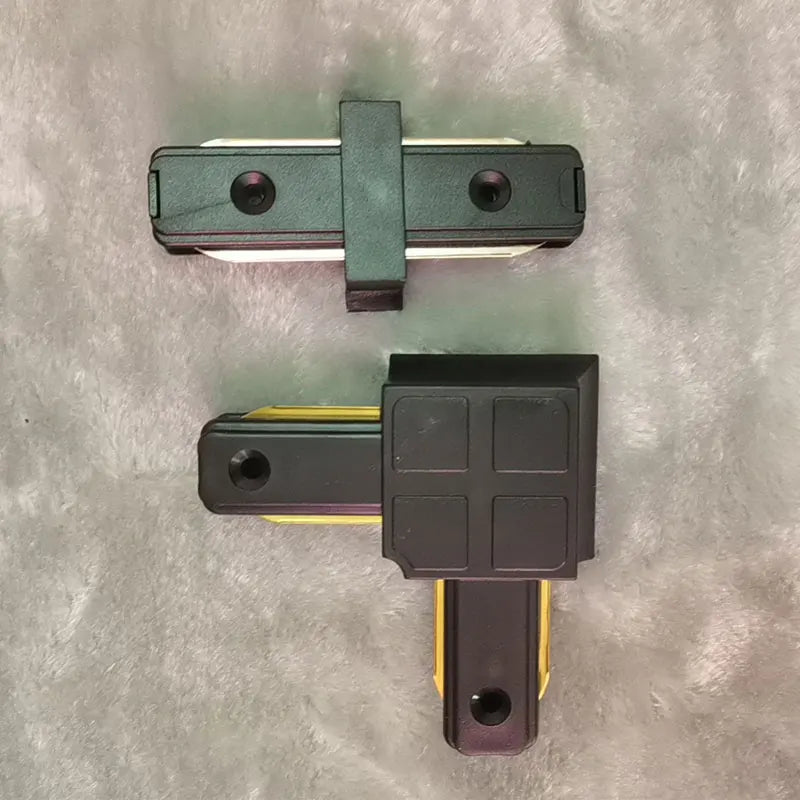 Commercial - grade Modern COB Track Lights for Stores. Available in power ratings of 15W, 20W, 30W, 35W, 36W, installed on rails.